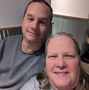 Meet your Posher, Gloria